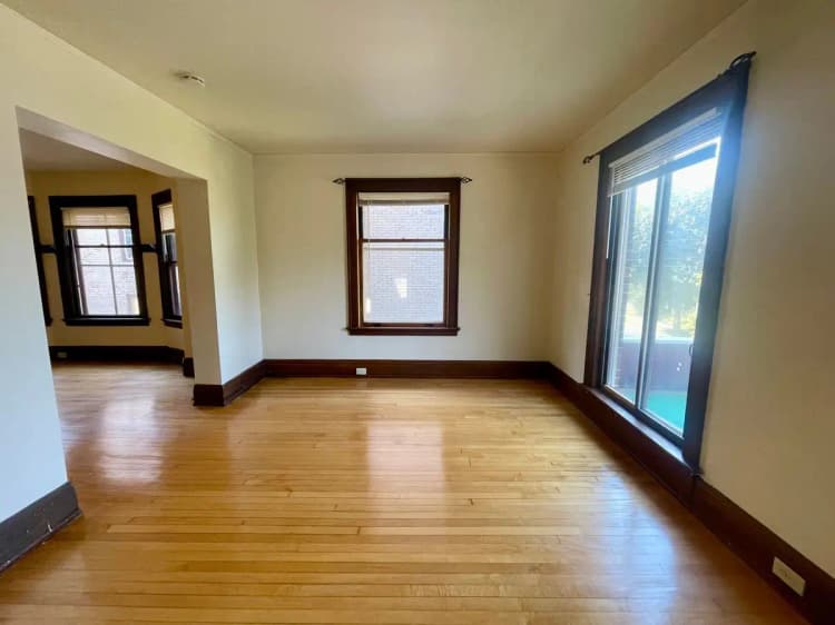 Milwaukee County apartments for rent - image - large (1).jpeg