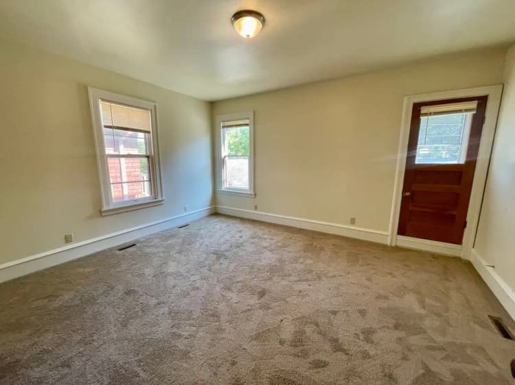 Milwaukee County apartments for rent - image - large (9).jpeg