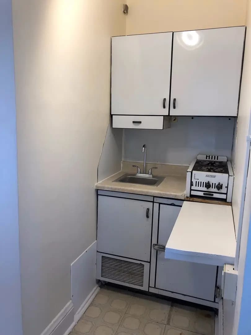 2602 N. Humboldt Blvd - Apartment - 5
