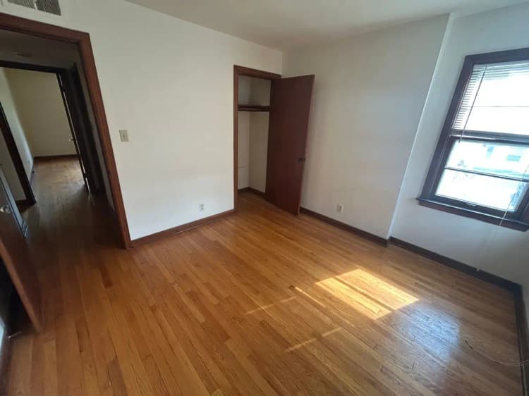 Milwaukee County apartments for rent - image - large (10).jpeg
