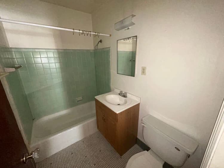 Milwaukee County apartments for rent - image - large (11).jpeg