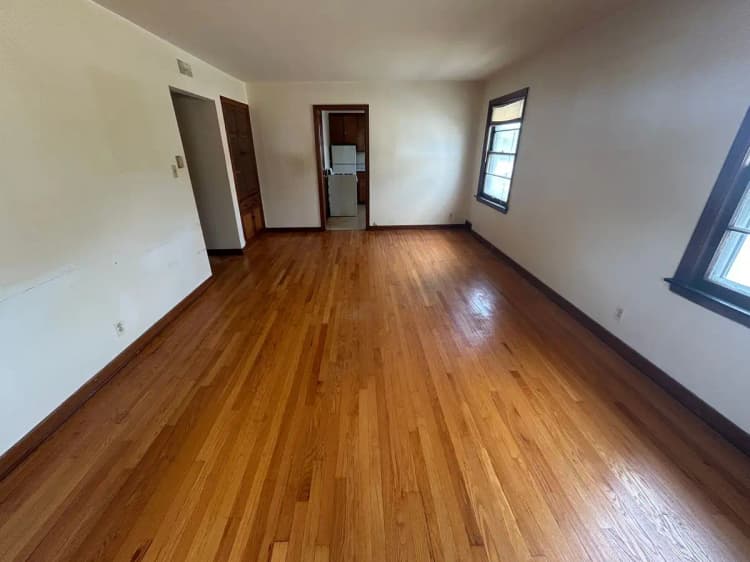 Milwaukee County apartments for rent - image - large (6).jpeg
