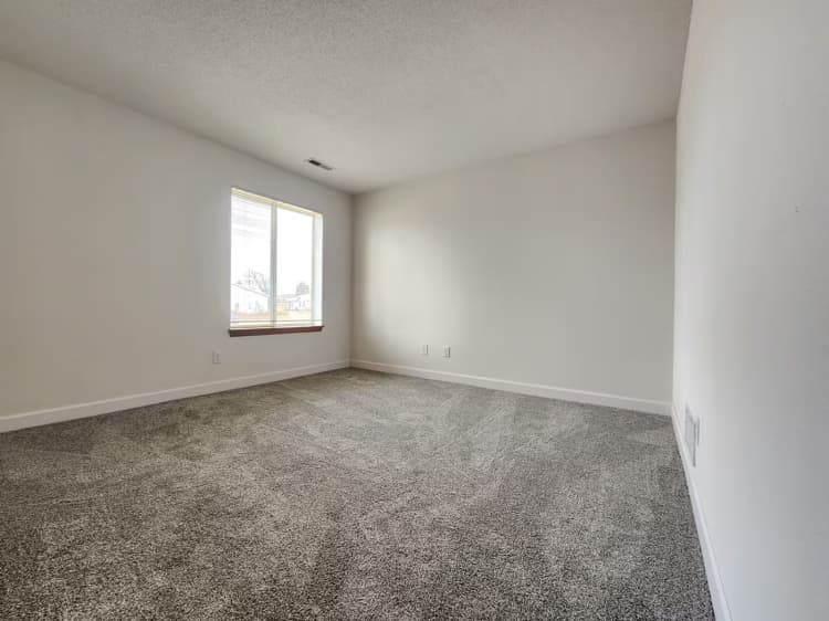 Milwaukee County apartments for rent - image - original.jpg_29.avif
