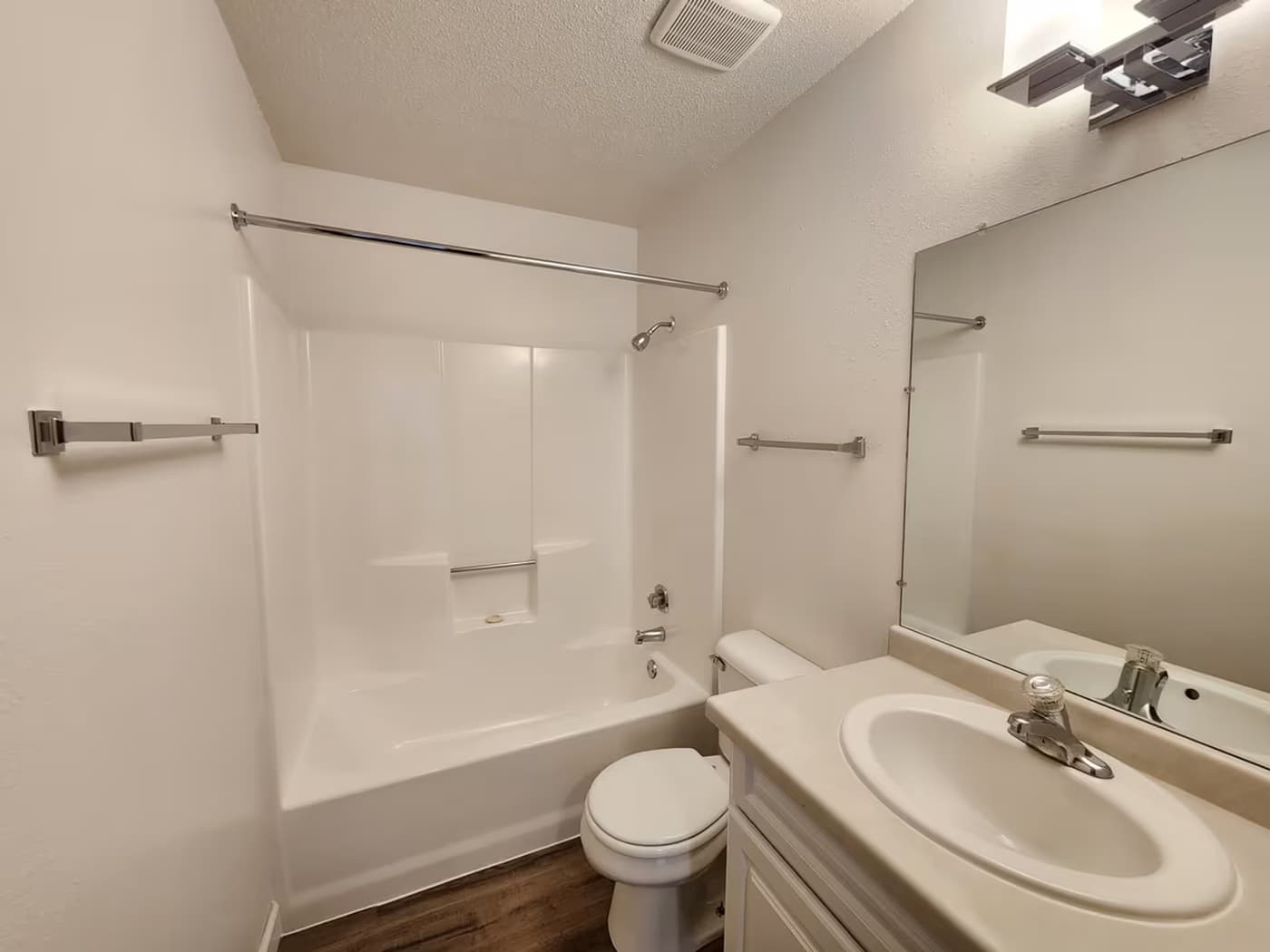 Newbury Place Apartments - Apartment - 62