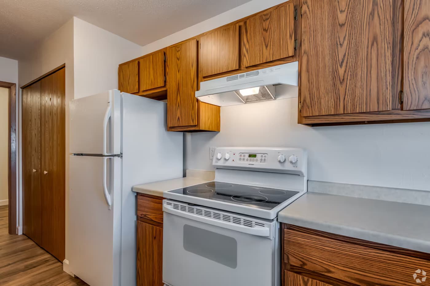 Newbury Place Apartments - Apartment - 30