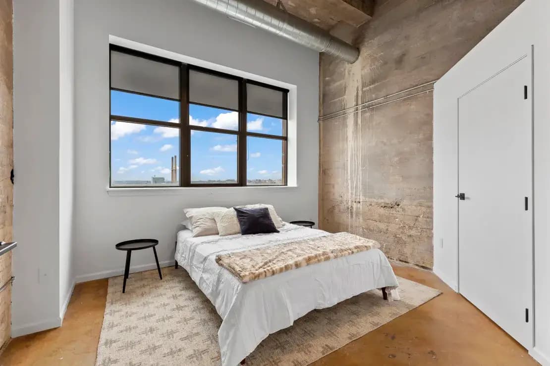Teweles Seed Towers - Apartment - 10