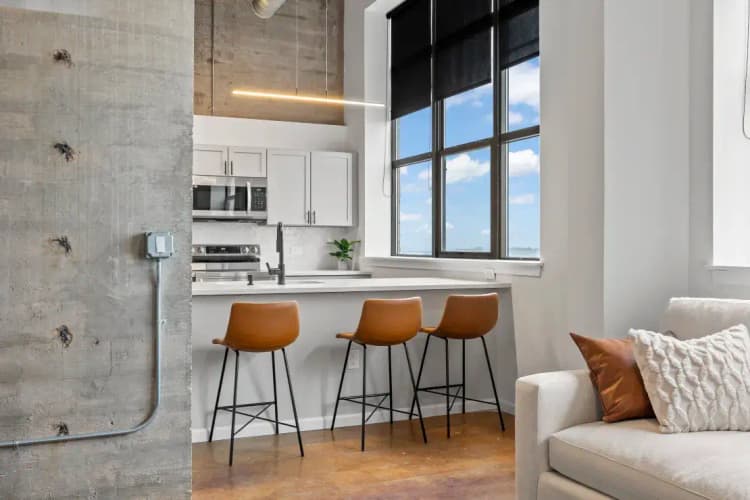 Milwaukee County apartments for rent - image - 08-r6_a0028.webp