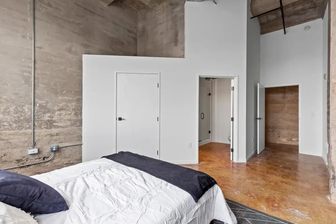 Teweles Seed Towers - Apartment - 12