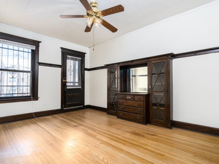 Milwaukee County apartments for rent - image - Living Area