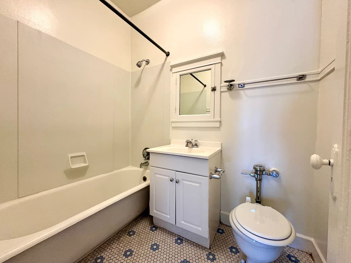 Ivanhoe - Apartment - 69