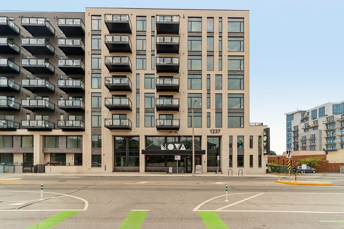 Milwaukee County apartments for rent - Property image - Nova - 2