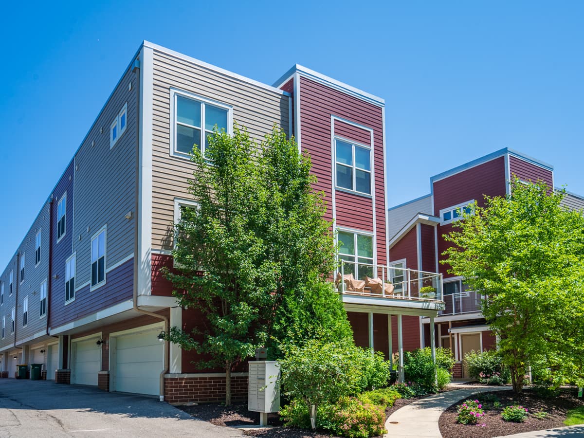 Milwaukee County apartments for rent - Property image - Row House 31 - 3