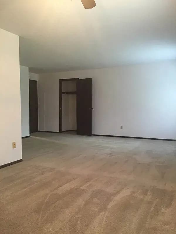English Meadows Apartment Homes - Apartment - 19