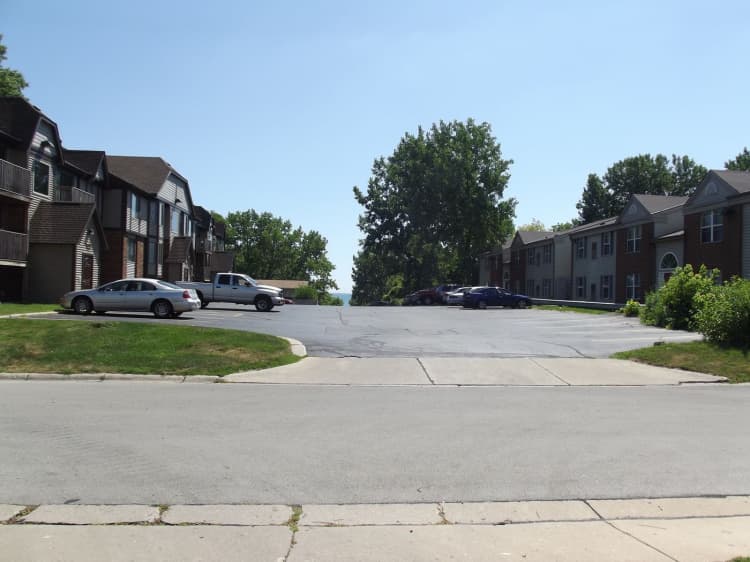 Milwaukee County apartments for rent - image - large (4).jpg