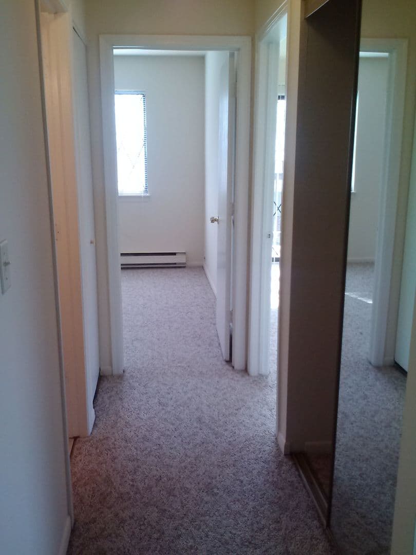 Lake Bluff Apartment Homes - Apartment - 16