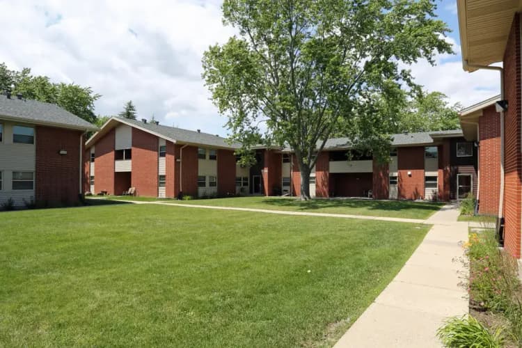 Milwaukee County apartments for rent - image - OP2-1920w.webp