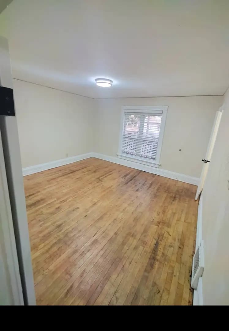 2753 N Holton St - Apartment - 5