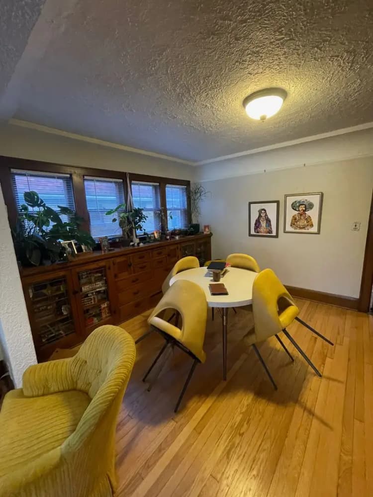 Milwaukee County apartments for rent - image - large (1).jpeg