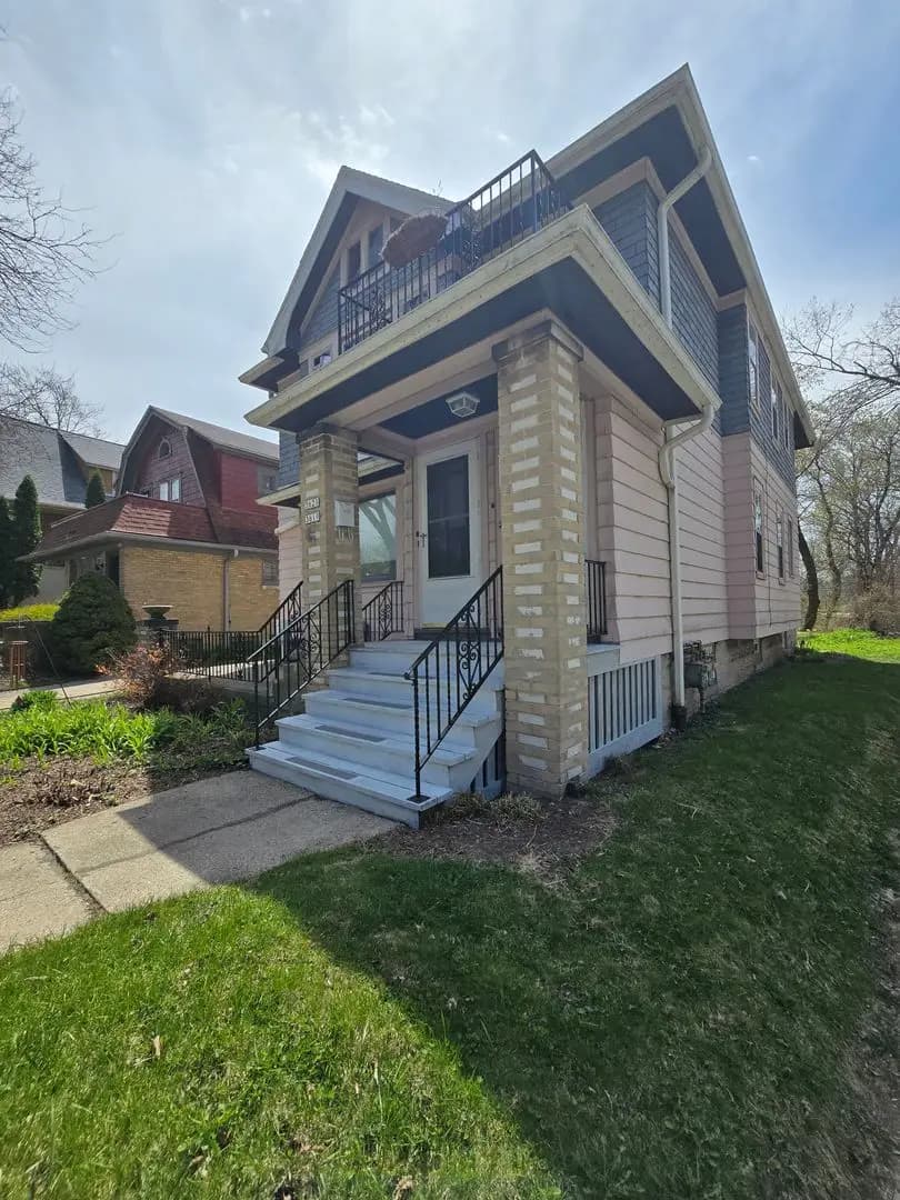 Milwaukee County apartments for rent - image - large (1).jpg