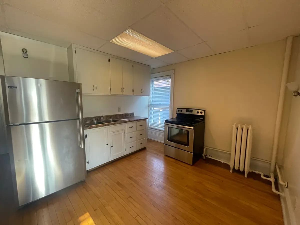 2629 N Maryland Ave - Apartment - 1