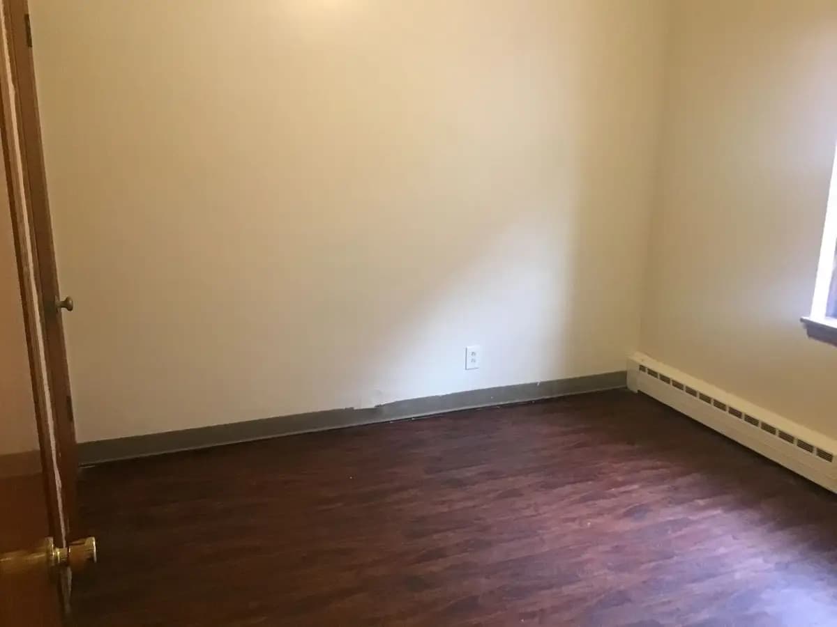 8432 W Lisbon Ave - Apartment - 5