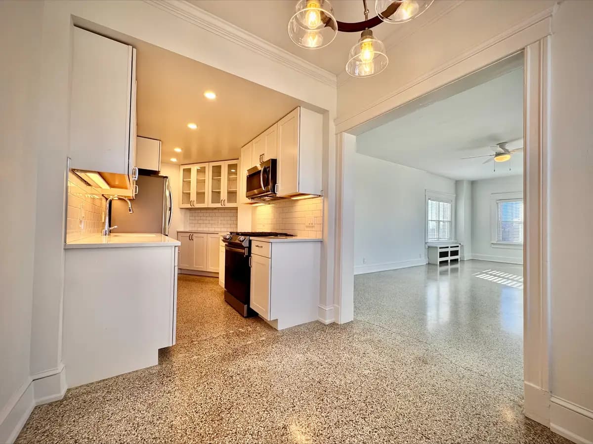Milwaukee County apartments for rent - Property image - Lakeshore Apartments - 2