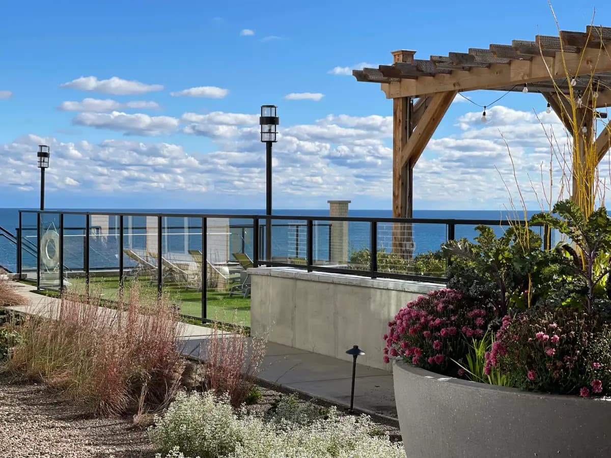 Milwaukee County apartments for rent - Property image - 4200 On The Lake - 3