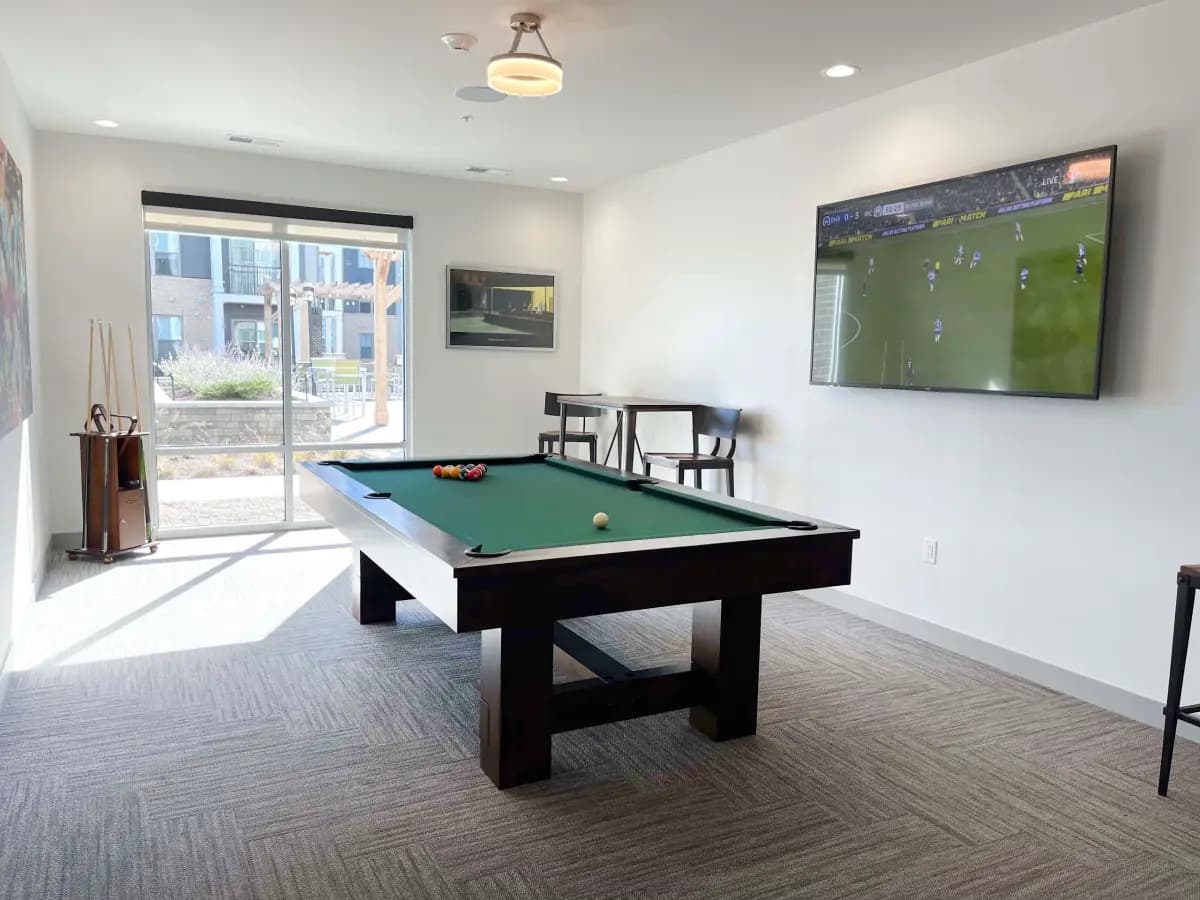 4200 On The Lake - Apartment - 34