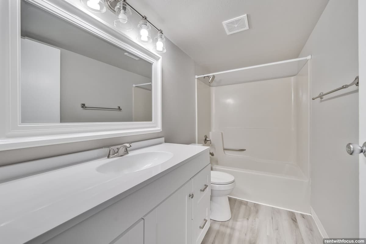 The Reserve on Southtowne I - Apartment - 38