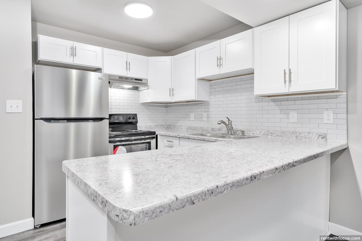 The Reserve on Southtowne I - Apartment - 21