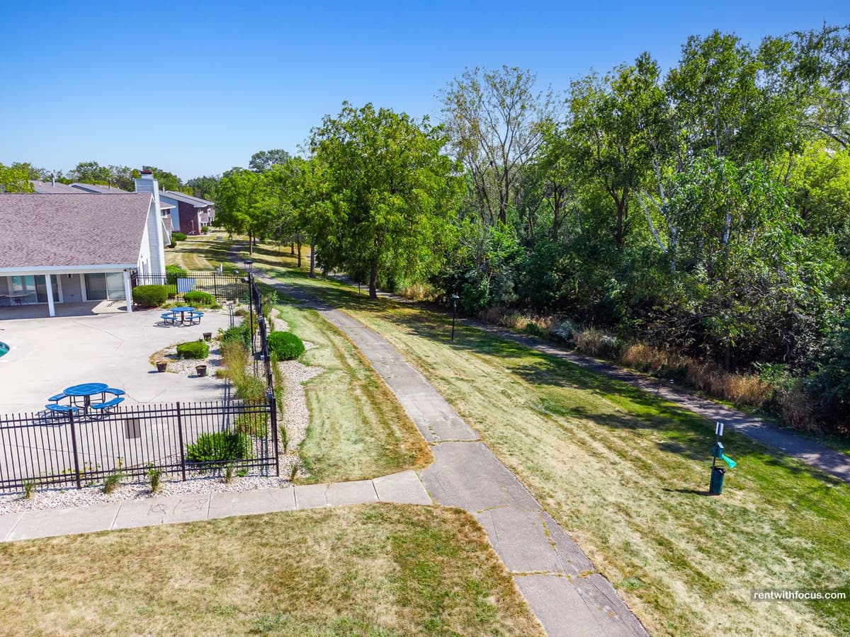 The Reserve on Southtowne Il - Apartment - 6