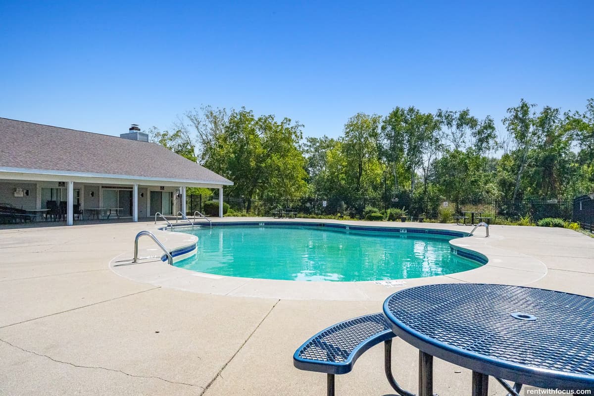 The Reserve on Southtowne Il - Apartment - 11