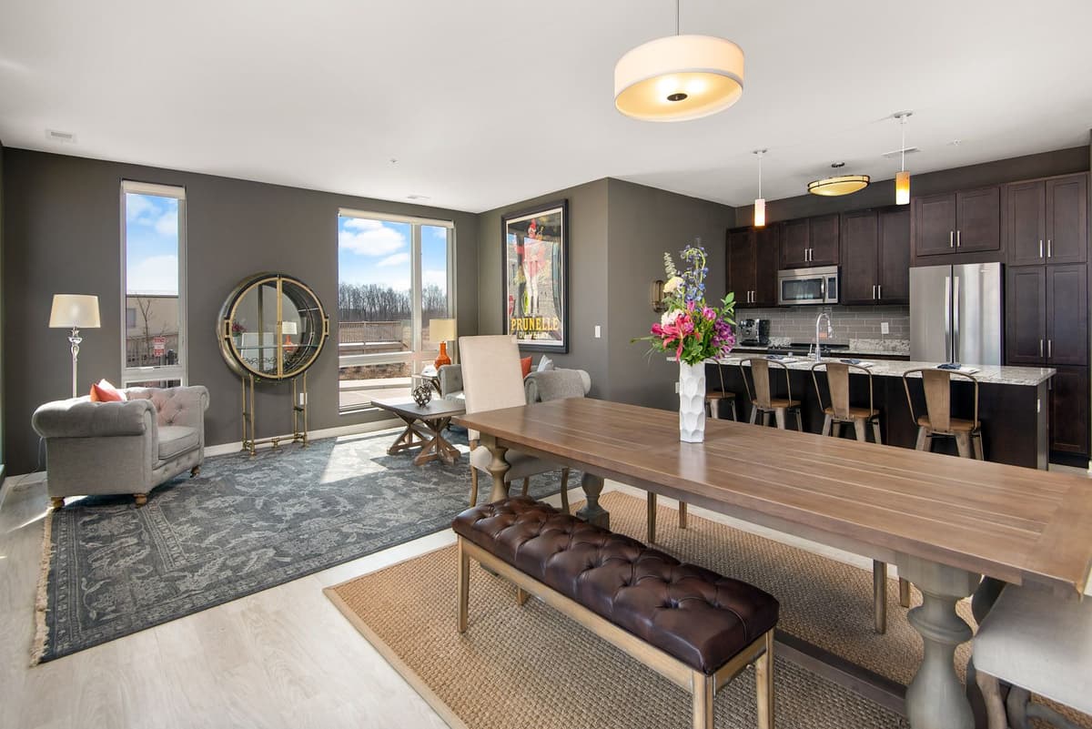 Emerald Row Apartments - Apartment - 18