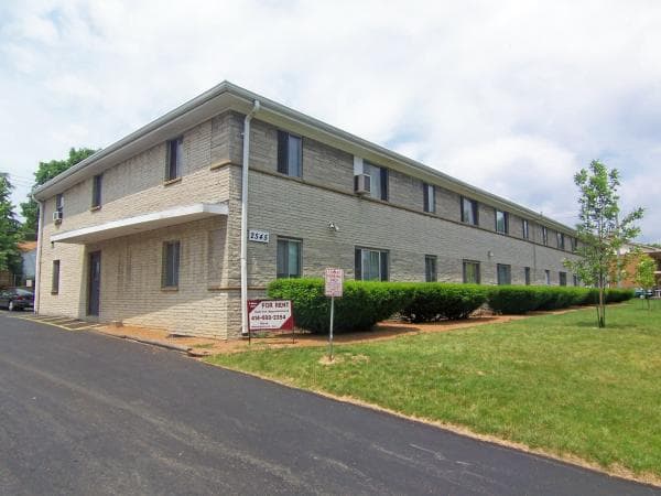 Milwaukee County apartments for rent - image - 44th St.jpg