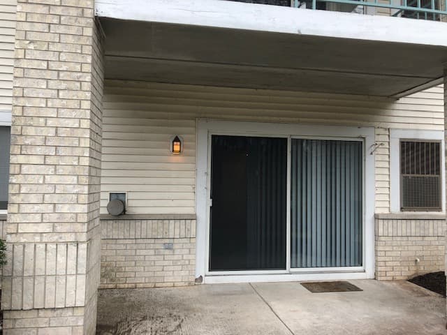 Milwaukee County apartments for rent - Property image -  Glengary Park - 2