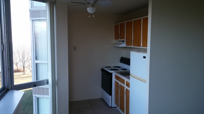  Lake Shore Towers - Apartment - 17
