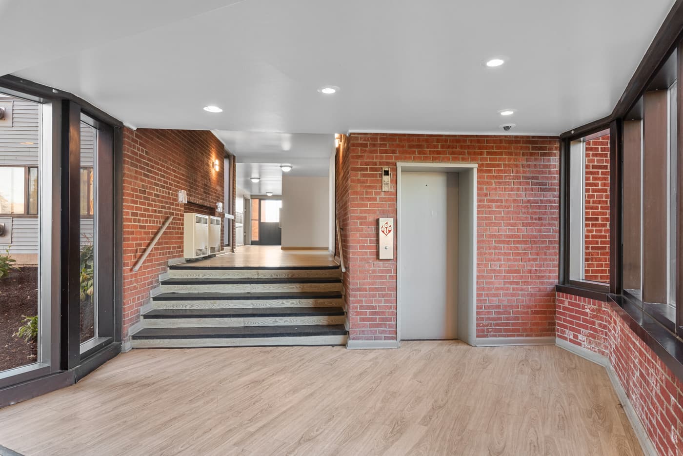  The Landing at 1st Street - Apartment - 4