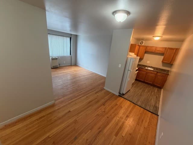Milwaukee County apartments for rent - image - kitchen dining.jpg