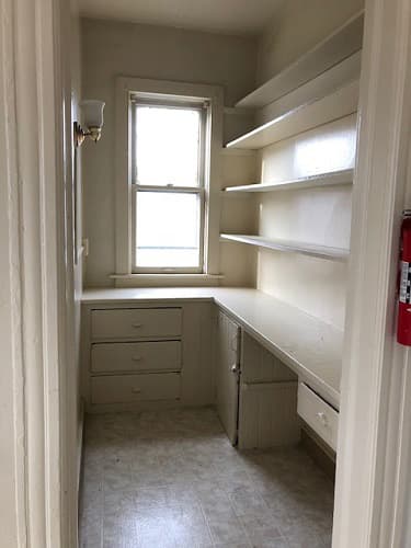 2911-19 N. Maryland Ave - Apartment - 10