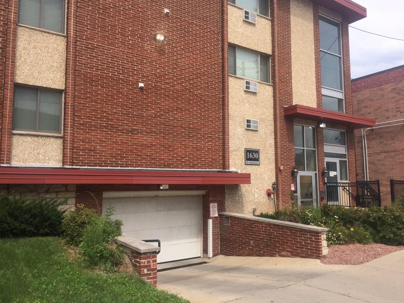 Milwaukee County apartments for rent - Property image - 1630 W National Ave - 1