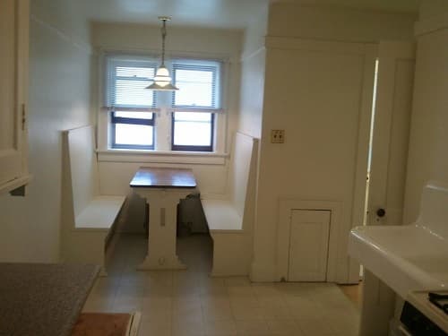 Milwaukee County apartments for rent - image - diningroom_1.jpg