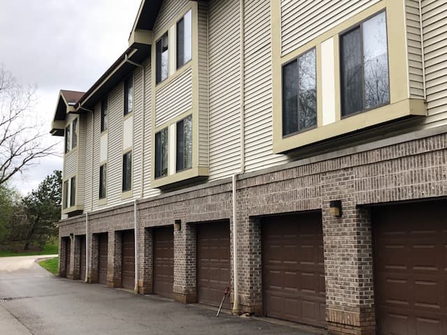 Milwaukee County apartments for rent - Property image - Windwood Clearing Apartments - 2
