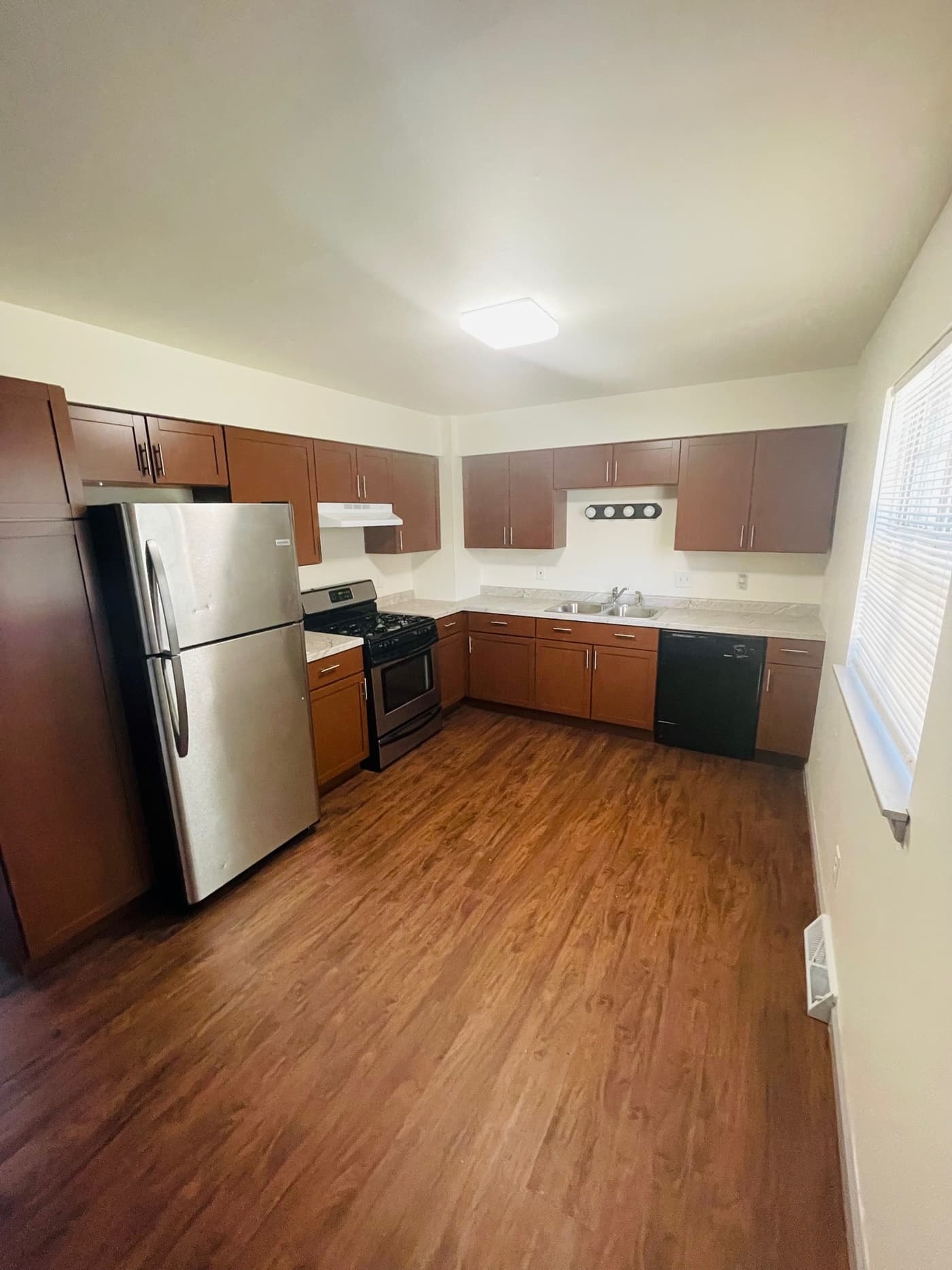 Milwaukee County apartments for rent - Property image -  Juniper Court - 2