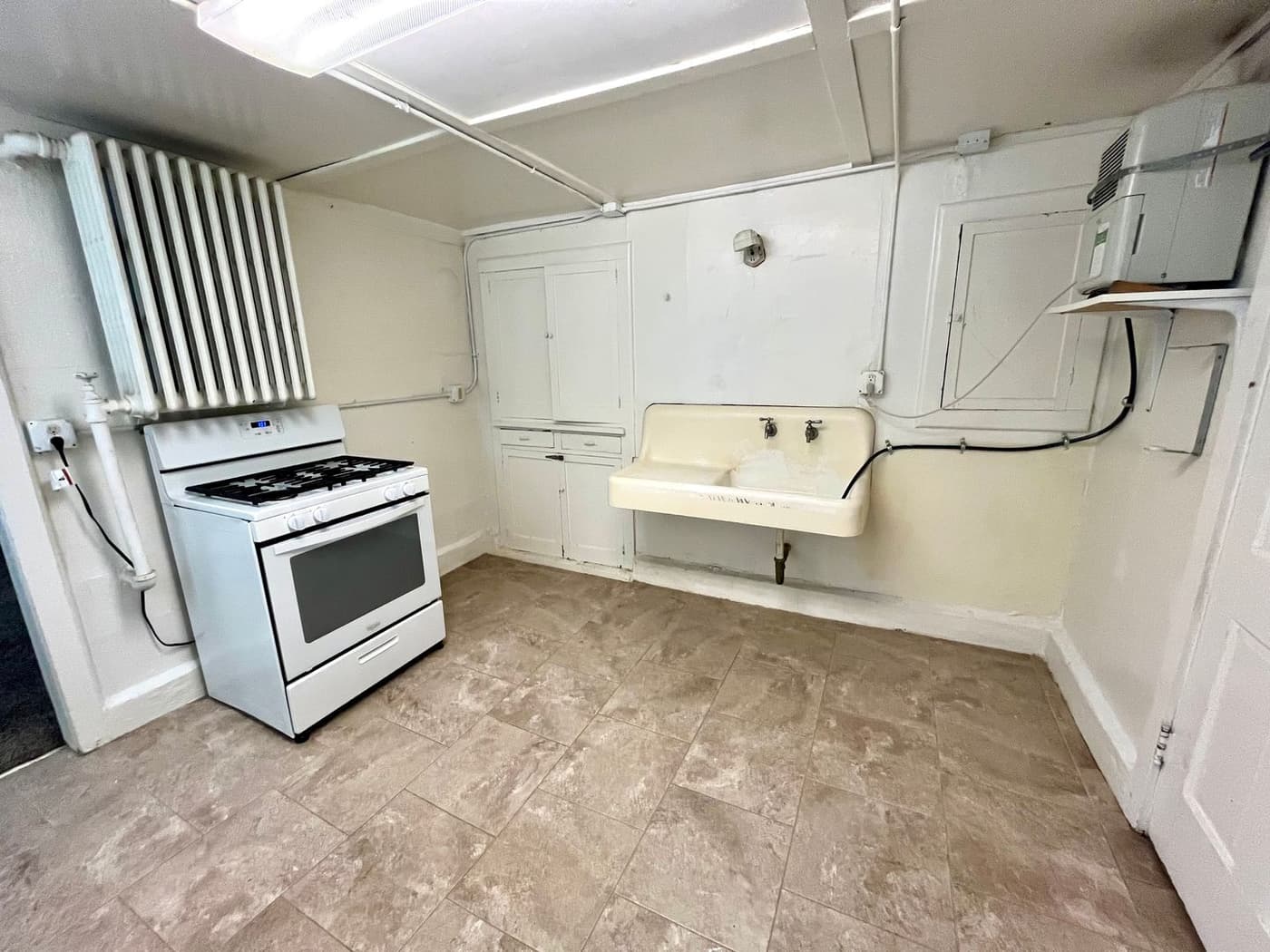 Milwaukee County apartments for rent - Property image - 2600 N Humboldt Blvd. - 3