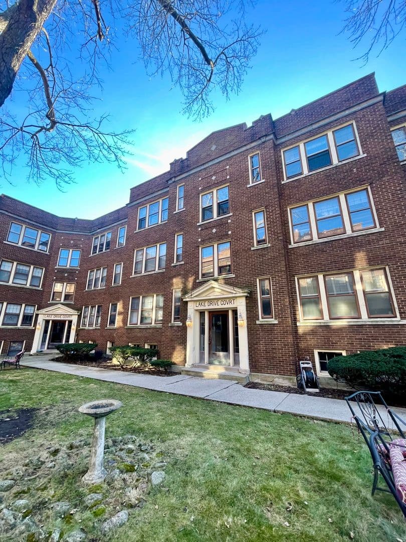 Milwaukee County apartments for rent - Property image - 2518 N Lake Dr. - 1