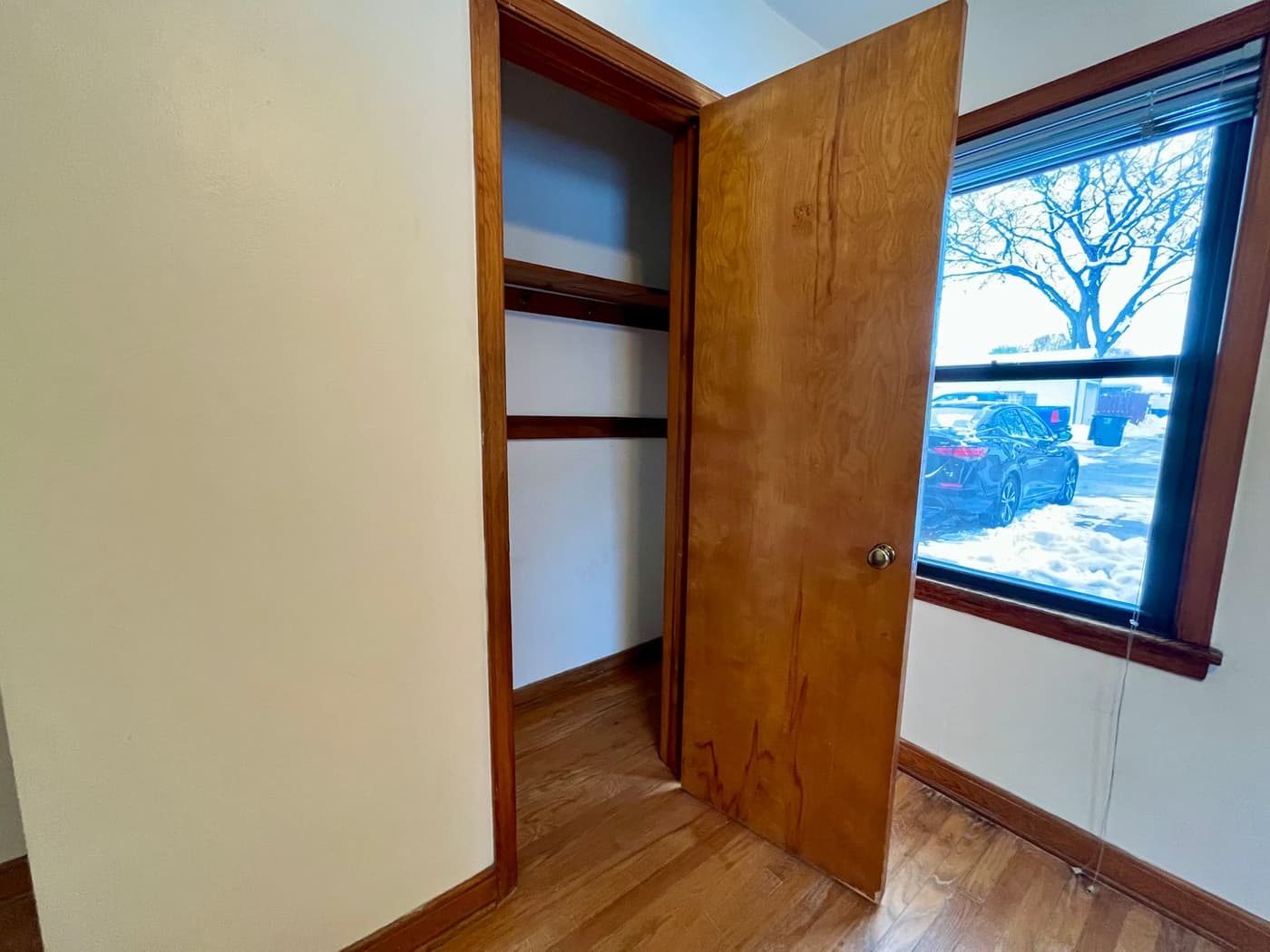 7254 W. Center St. - Apartment - 12