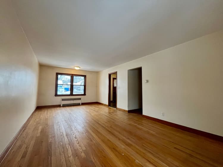 Milwaukee County apartments for rent - image - large (7).jpeg