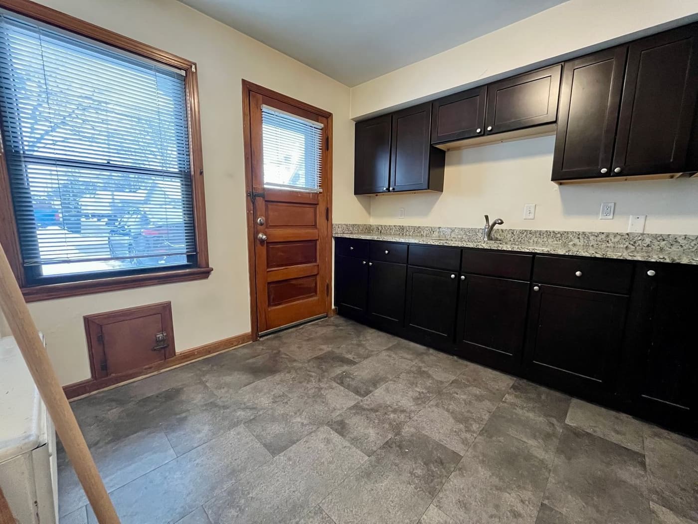 7254 W. Center St. - Apartment - 4