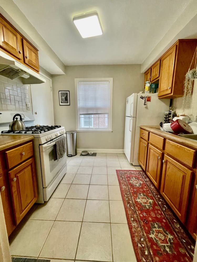 Milwaukee County apartments for rent - image - large (2).jpeg