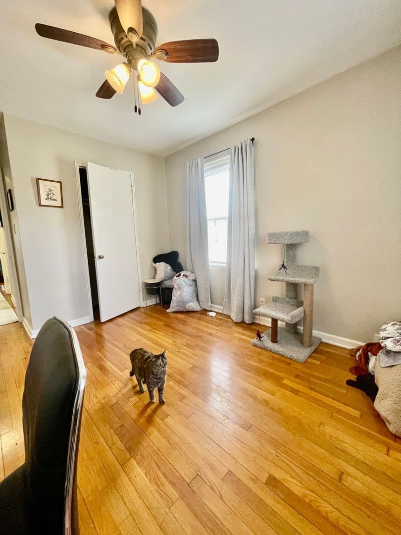 4282 N Wilson Dr - Apartment - 8